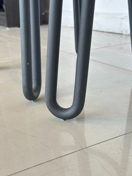 เก้าอี้บาร์ แบรนด์ MAIORI วัสดุอลูมิเนียม สีเทาเข้ม รูปที่ 9