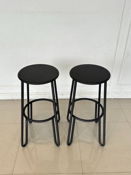 เก้าอี้บาร์ แบรนด์ MAIORI วัสดุอลูมิเนียม สีเทาเข้ม รูปที่ 2