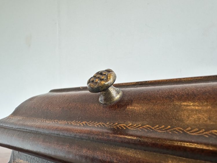 กล่องไม้ สไตล์วินเทจ มือจับทองเหลือง โครงไม้จริง ขาสีทองเหลือง รูปที่ 10