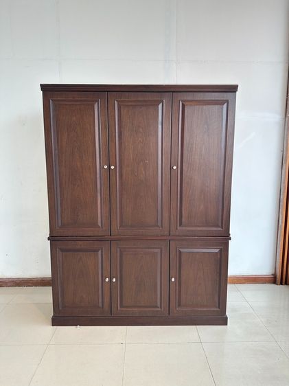 ตู้เก็บของสไตล์วินเทจ 6 บานเปิด โครงไม้จริงปิดแผ่นไม้อัด สีน้ำตาลเข้มลายไม้