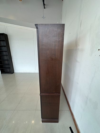 ตู้เก็บของสไตล์วินเทจ 6 บานเปิด โครงไม้จริงปิดแผ่นไม้อัด สีน้ำตาลเข้มลายไม้ รูปที่ 4