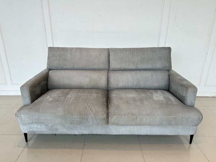 โซฟา 2 ที่นั่ง เบาะผ้าสีเทา พักคอปรับขึ้นได้ โครงไม้จริง ขาเหล็กสีดำ รูปที่ 9