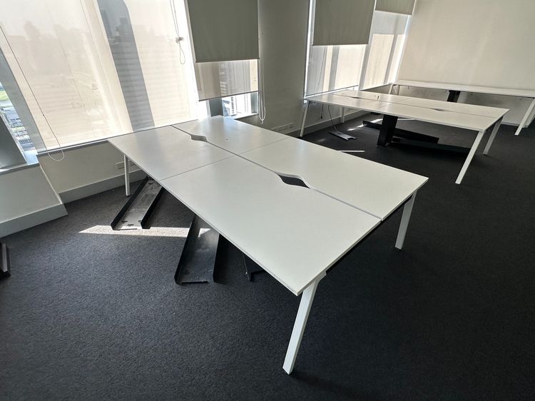 โต๊ะทำงานกลุ่ม 4 ที่นั่ง ท็อปไม้ MDF ผิวลามิเนตสีขาว รูปที่ 4