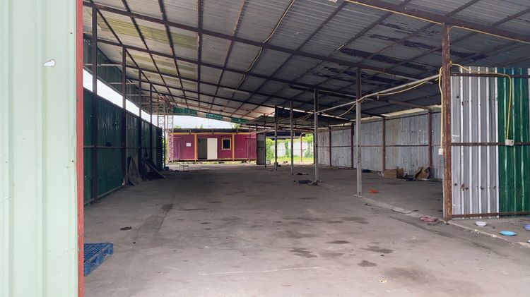 DD479 ให้เช่าพื้นที่ 2 ไร่ พร้อมบ้านน็อคดาวน์ + โกดัง + รั้วล้อมรอบ  สุวินทวงศ์ – คลองหลวงแพ่ง ฉะเชิงเทรา พื้นที่ขนาดใหญ่เหมาะสำหรับทำ รูปที่ 4