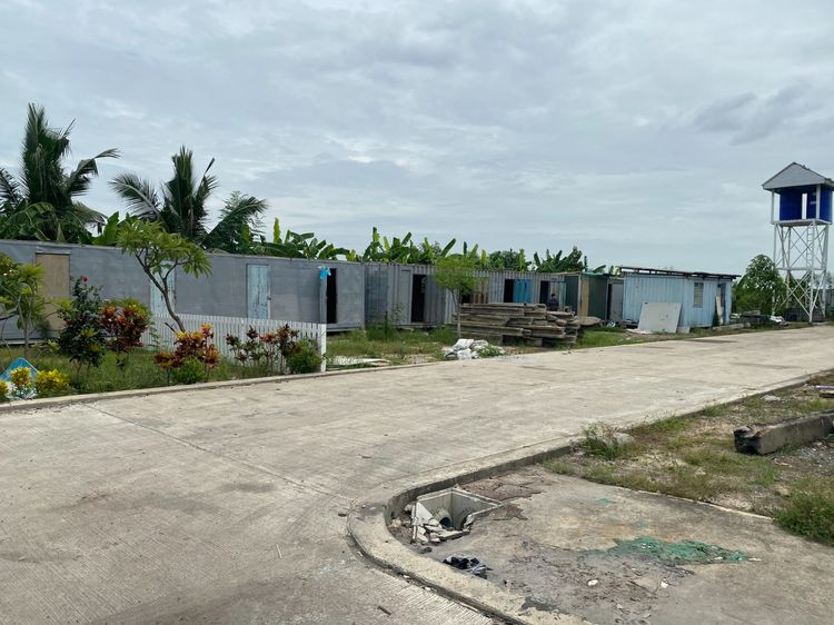 DD479 ให้เช่าพื้นที่ 2 ไร่ พร้อมบ้านน็อคดาวน์ + โกดัง + รั้วล้อมรอบ  สุวินทวงศ์ – คลองหลวงแพ่ง ฉะเชิงเทรา พื้นที่ขนาดใหญ่เหมาะสำหรับทำ