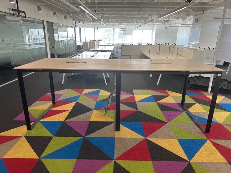 อื่นๆ น้ำตาล โต๊ะบาร์ ท็อปไม้ MDF สีบีช มีช่องรางปลั๊ก 2 ช่อง  โครงขาเหล็กสีดำ