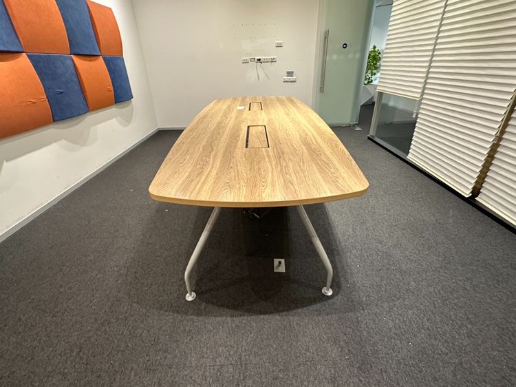 โต๊ะประชุม 8-10 ที่นั่ง ท็อปไม้ MDF สีน้ำตาล รูปที่ 3