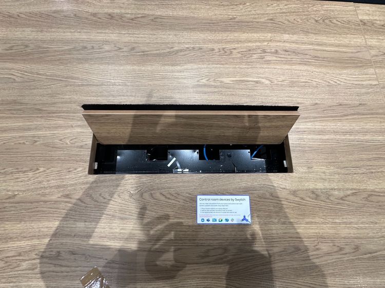 โต๊ะประชุม 8-10 ที่นั่ง ท็อปไม้ MDF สีน้ำตาล รูปที่ 7