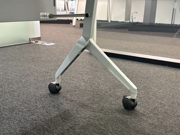 โต๊ะทำงาน ท็อปไม้ MDF พับได้ แบรนด์ KOKUYO รูปที่ 7