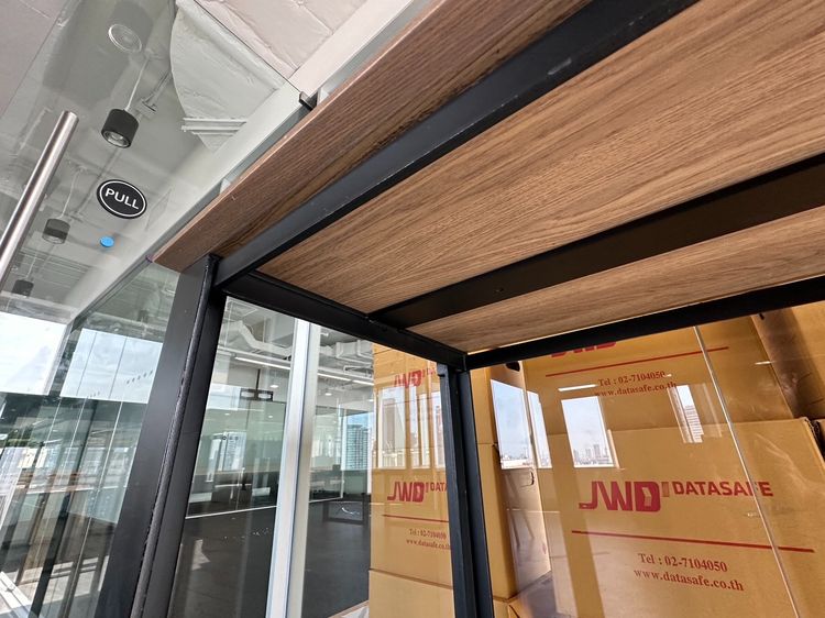 โต๊ะบาร์ ท็อปไม้ MDF ปิดผิวลายไม้สีน้ำตาล โครงขาเหล็ก  รูปที่ 6