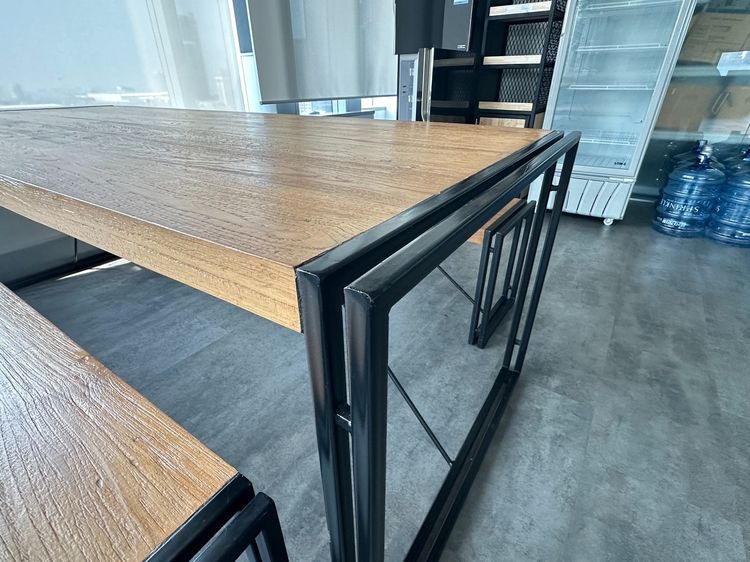 โต๊ะทานอาหารไม้สัก พร้อมม้านั่ง เบาะไม้สัก 2 ตัว โครงขาเหล็กสีดำ รูปที่ 6