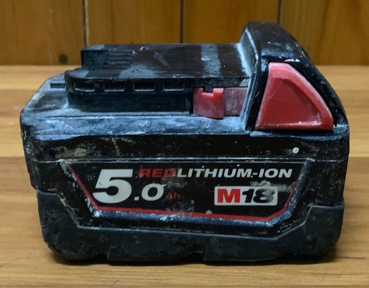 เลื่อยตัดเหล็กไร้สาย Milwaukee M18 FMCS รูปที่ 5