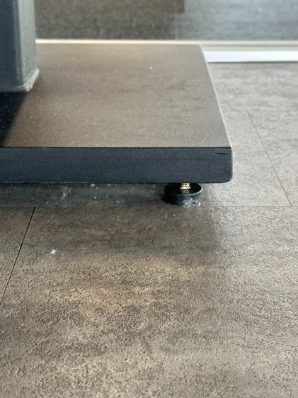 โต๊ะทานอาหาร ท็อปไม้ MDF ลายไม้สีน้ำตาล ขาเหล็กสีดำ รูปที่ 6