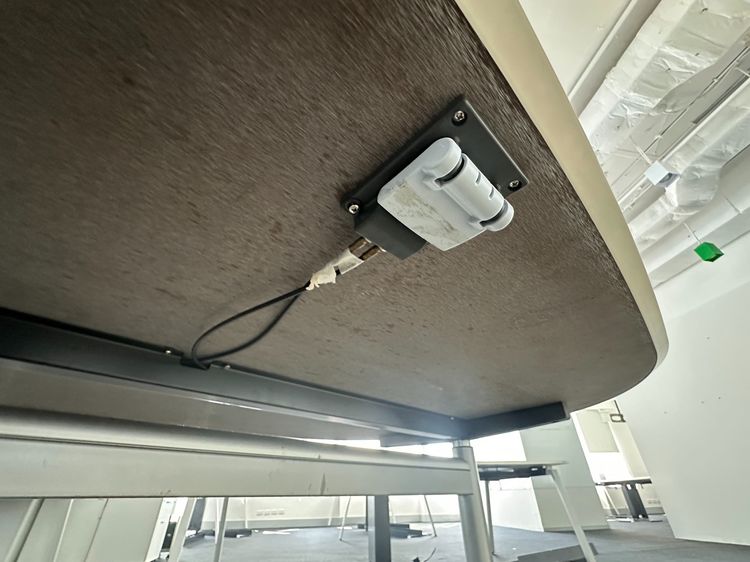 โต๊ะประชุม แบรนด์ KOKUYO ท็อปไม้ MDF สีขาว  รูปที่ 10