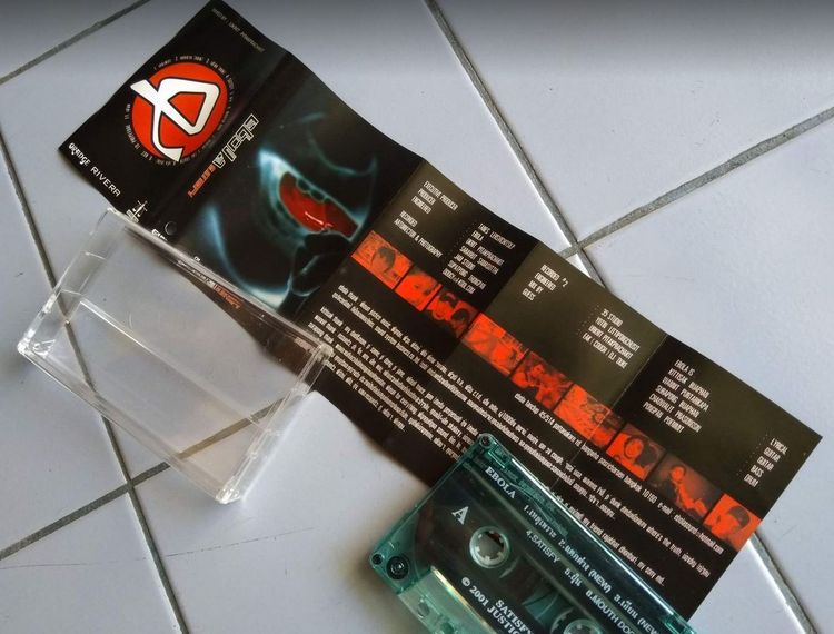 เทป EBOLA อัลบั้ม Satisfy ม้วนใหม่ รูปที่ 3