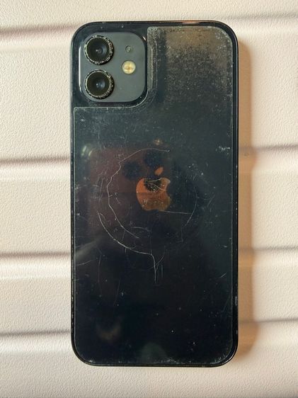 ไอโพน 12 รูปที่ 2