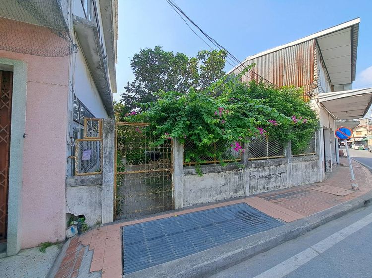 อื่นๆ ตกแต่งครบ สร้างเสร็จก่อน 2010 ขายบ้าน 4 ชั้น 5 ห้องนอน 4 ห้องน้ำ 5 ที่จอดรถ เมืองพนัสนิคม จ.ชลบุรี ใกล้ตลาดเก่าและร้าน 7 รูปที่ 4