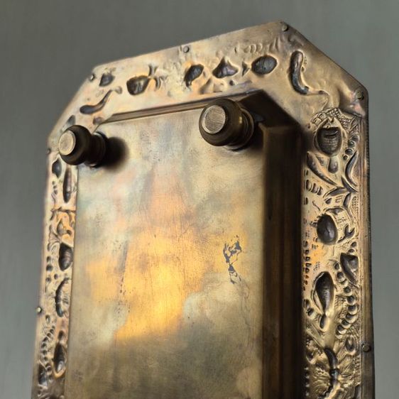 ถาดทองเหลืองวินเทจ แปดเหลี่ยมขอบนูนลายปลา รูปที่ 9