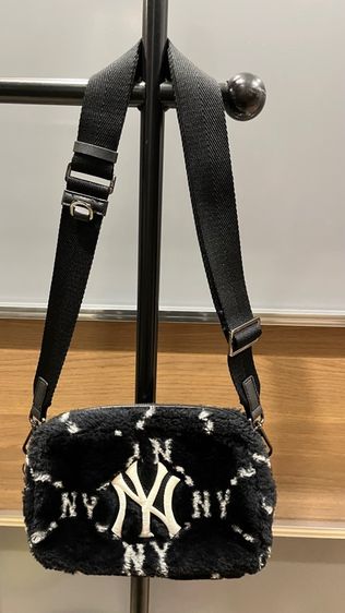 กระเป๋า MLB  รูปที่ 3