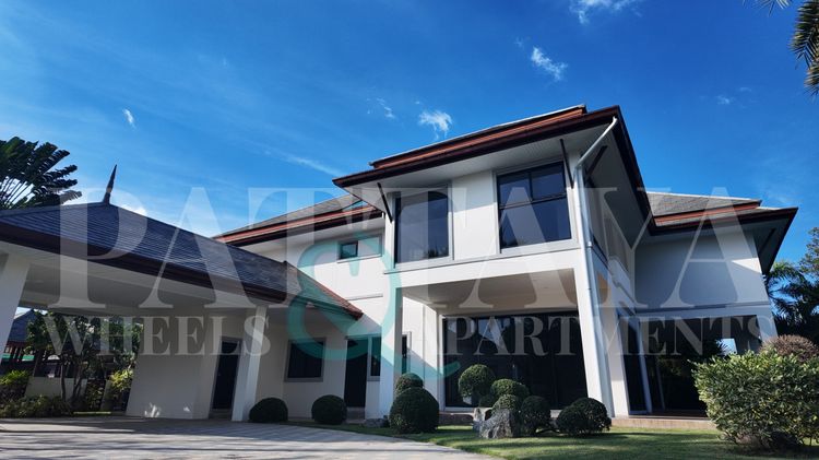 มีบางส่วน 2022 Exclusive Private Pool Villa for Sale Pattaya รูปที่ 2