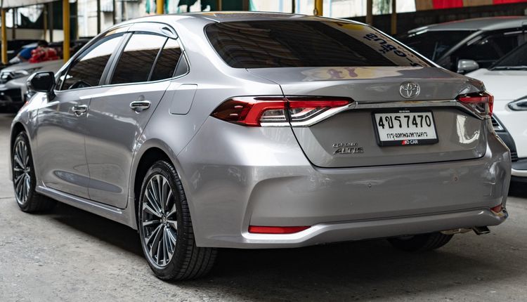 Toyota Altis 2023 1.8 Esport Sedan เบนซิน ไม่ติดแก๊ส เกียร์อัตโนมัติ เทา รูปที่ 3