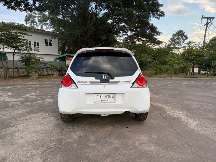 Honda Brio 2017 1.2 V Sedan เบนซิน ไม่ติดแก๊ส เกียร์อัตโนมัติ ขาว รูปที่ 4