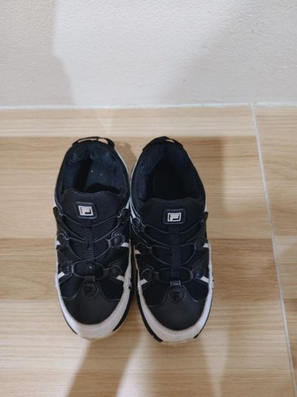 รองเท้ามือสอง รูปที่ 2