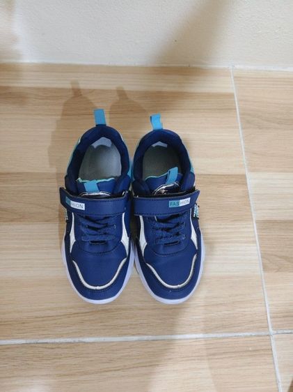 รองเท้ามือสอง รูปที่ 5