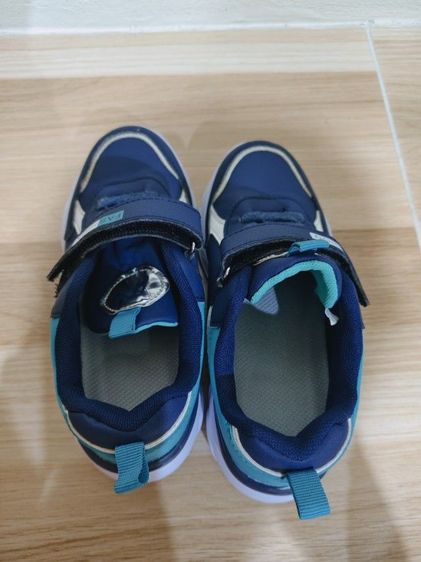 รองเท้ามือสอง รูปที่ 6