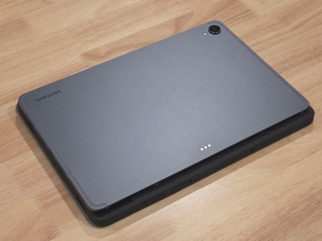 Samsung Tab S11 wifi 128GB พร้อมเคส Keyboard ยกกล่อง สภาพของใหม่ 
 รูปที่ 3