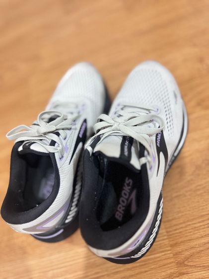 ไม่ระบุ อื่นๆ รองเท้าวิ่ง Brooks