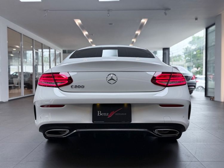 Mercedes-Benz C-Class 2021 C200 Sedan เบนซิน เกียร์อัตโนมัติ ขาว รูปที่ 4