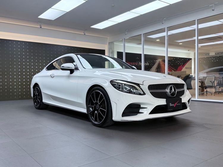 รถ Mercedes-Benz C-Class C200 สี ขาว
