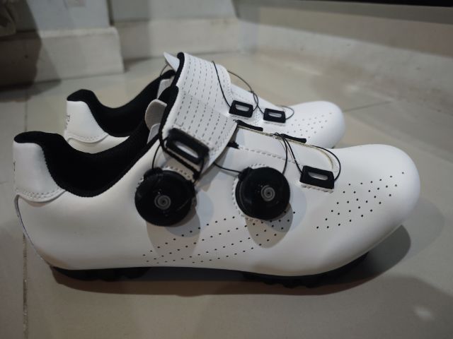 รองเท้าปั่นจักรยานเสือภูเขา รูปที่ 3