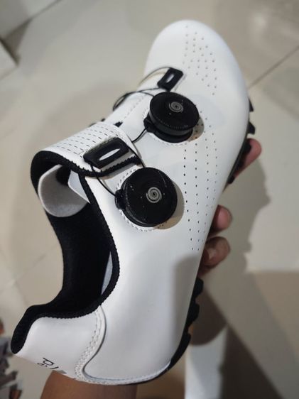 รองเท้าปั่นจักรยานเสือภูเขา รูปที่ 2