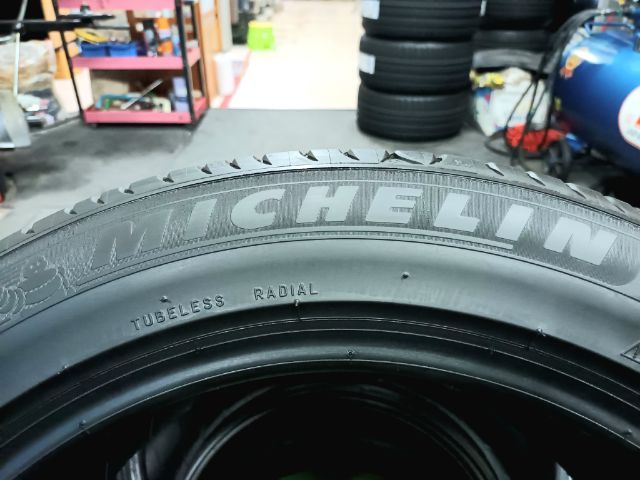 Michelin 215 55 17 ปี25 ใส่ฟรี-ส่งฟรี ชุดละ 14990.- รูปที่ 6