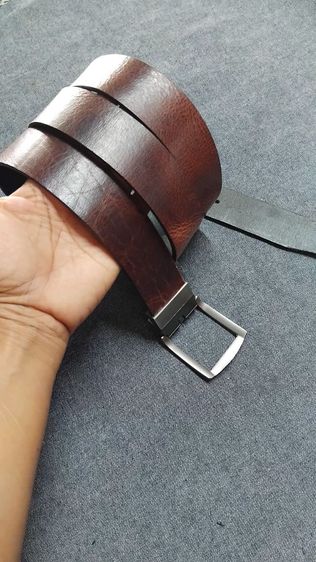 เข็มขัดหนังหัวสลับด้านได้หนังสวยแบรนด์เอว41.5-46.5 เอวเล็กเจาะเพิ่มได้ กว้าง 1.4ยาวรวมหัว53.5 รูปที่ 6