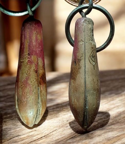 เครื่องราง ดอกจำปี เนื้อไม้เก่าไม่ทราบที่ รูปที่ 2