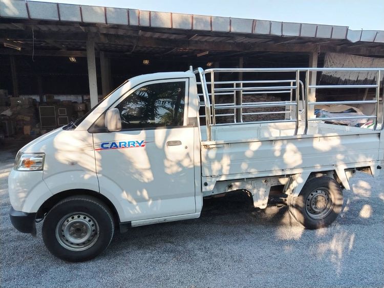 รถ Suzuki Carry 1.6 สี ขาว