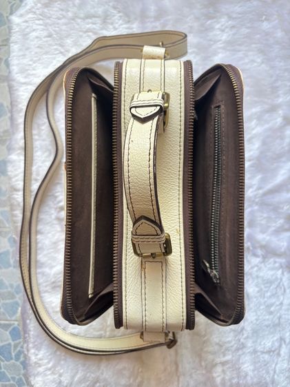 🔥 กระเป๋าหนังแท้ สีครีม  ใบเล็ก 2 ช่องซิป ขายด่วน  รูปที่ 5