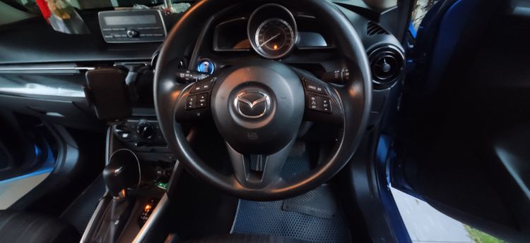 Mazda Mazda 2 2015 1.5 Skyactiv-D Sedan ดีเซล ไม่ติดแก๊ส เกียร์อัตโนมัติ น้ำเงิน รูปที่ 4