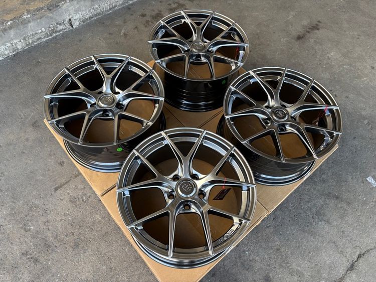 ล้อแม็กมือ1 ขอบ17 ก้านY 5รู114 กว้าง8 ออฟ35 สีไฮเปอร์แบล็ค ล้อเบา FLOW FORMING งานJP งานสวยมากๆ รูปที่ 3