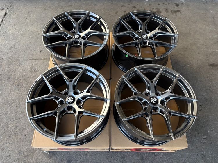 18" ล้อแม็กมือ1 ขอบ18 ก้านY 5รู114-112 กว้าง8.5 ออฟ35 สีไฮเปอร์แบล็ค ล้อเบา FLOW FORMING งานJP งานสวยมากๆ