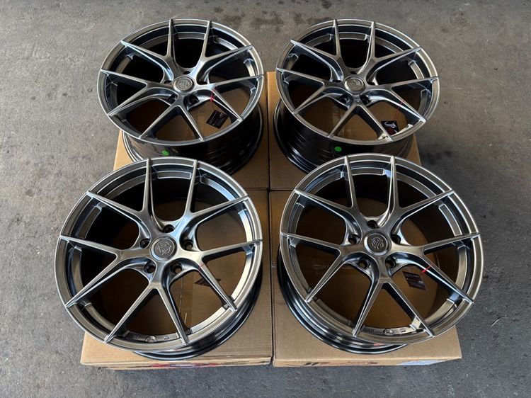 18" ล้อแม็กมือ1 ขอบ18 ก้านY 5รู114-112 กว้าง8.5 ออฟ35 สีไฮเปอร์แบล็ค ล้อเบา FLOW FORMING งานJP งานสวยมากๆ 