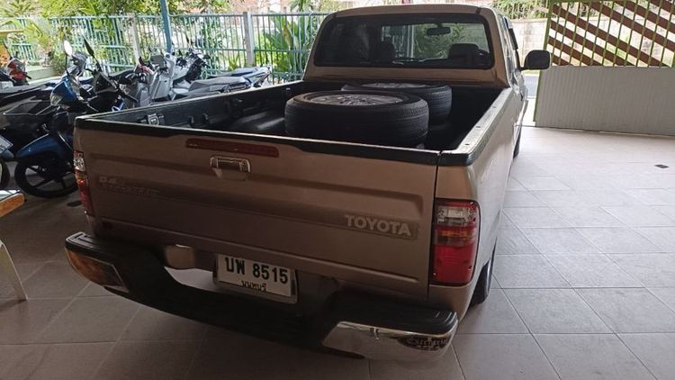 Toyota Hilux Tiger D4D 2004 รุ่นย่อยอื่นๆ Pickup ดีเซล ไม่ติดแก๊ส เกียร์ธรรมดา บรอนซ์ทอง รูปที่ 3