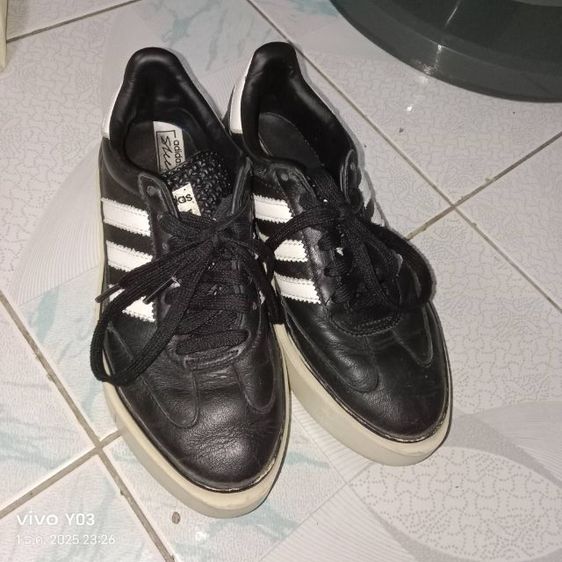 รองเท้า