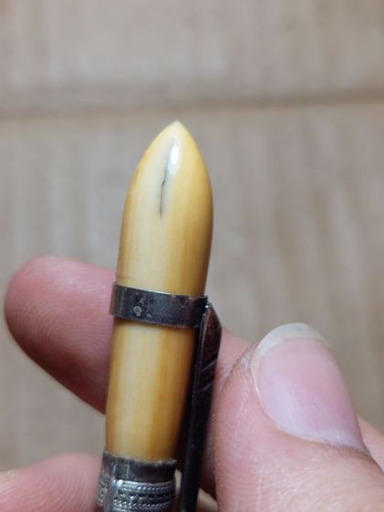 เครื่องรางมีดหมอจากนารายณ์หลวงพ่อเดิมใบ 2.5 ยาวรวม 5 นิ้วในรัดเป็นเงิน รูปที่ 2