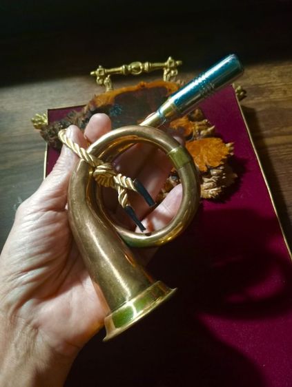  แตรงานยุโรปเนื้อทองเหลืองแท้เป่าเสียงดังกังวาน รูปที่ 3