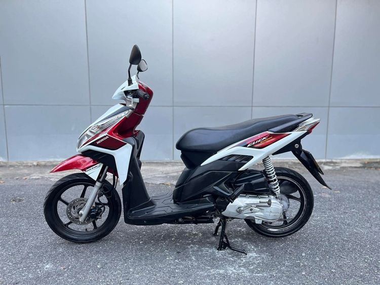 Honda รุ่น Click i 110cc ปี 2010 สตาร์ทมือ รูปที่ 2