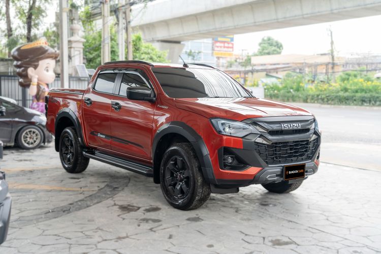 Isuzu D-MAX 2024 3.0 Vcross M 4WD Pickup ดีเซล เกียร์อัตโนมัติ ส้ม รูปที่ 4